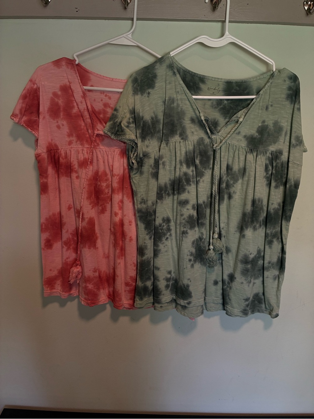 Wonderly Tie-Dye V-Neck Babydoll Tunics bundle in orange and green